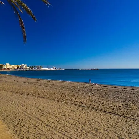 Apartamento Benalmar - Vista Al Mar Y Montanas- Zona Avenida De Palmeras